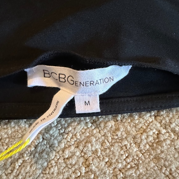 MWT BCBGeneration Deep-V Crisscross Front Bodysuit Black, Size Med. - Picture 6 of 6